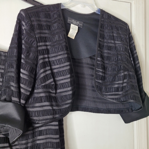 R & M Collection 2pc dress suit - Picture 5 of 6